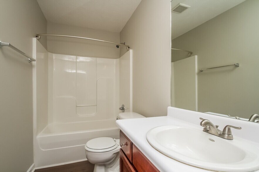Building Photo - 2636 Apostle Ln