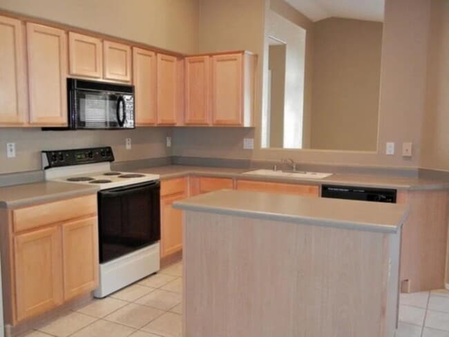 Building Photo - 6926 W Phelps Rd