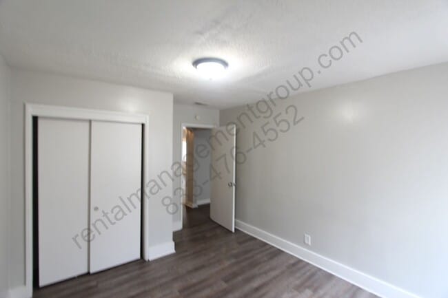 Building Photo - New on The Market!!  Convenient Location!!