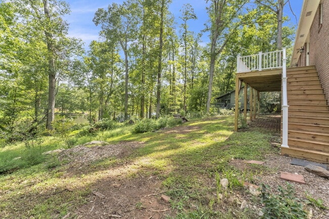 Building Photo - Spacious 4-Bed, 4-Bath Rental Home with Lake Views in Belle Terre Acres! ($2,225/mo rent***)