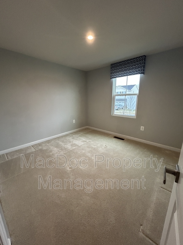 Building Photo - 2644 High Point Dr