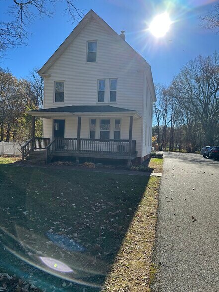 Building Photo - 7 Bell Ave