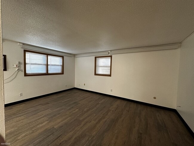 Building Photo - 1 br, 1 bath 4plex - 104 Philadelphia Stre...