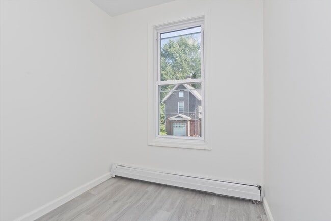 Building Photo - 22 Highland Ave