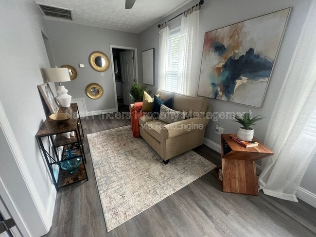 Building Photo - 2803 College St