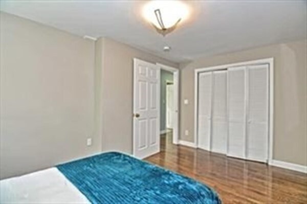 Building Photo - 16 Oak Hill Rd