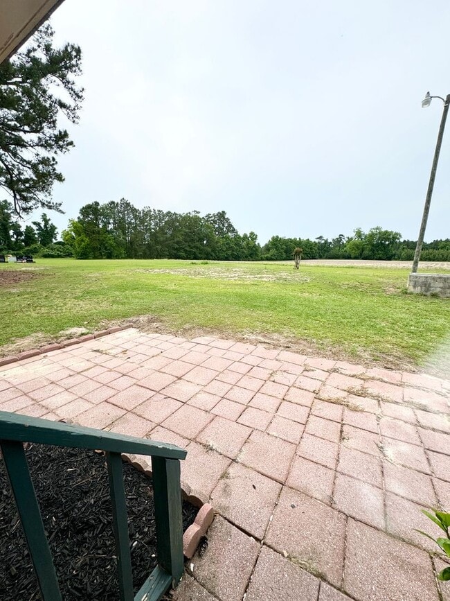 Building Photo - Move in ready! Fully Renovated with attention to detail! Aynor school district!