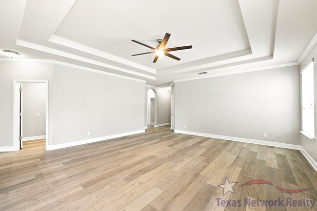 Building Photo - 5730 Mckinney Falls