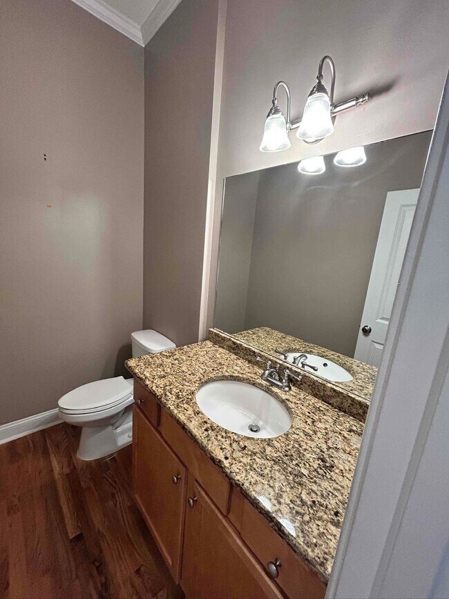 Building Photo - Elegant Intown Living in Carlyle Park – Beautiful 3BR/3.5BA Townhome