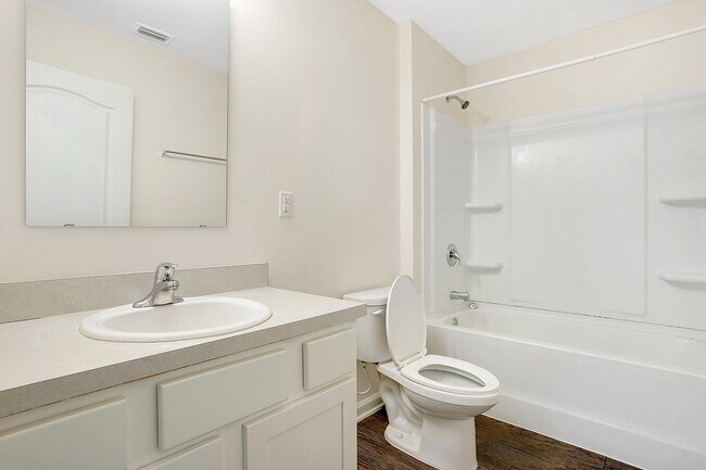 Building Photo - 22 Caminha Rd