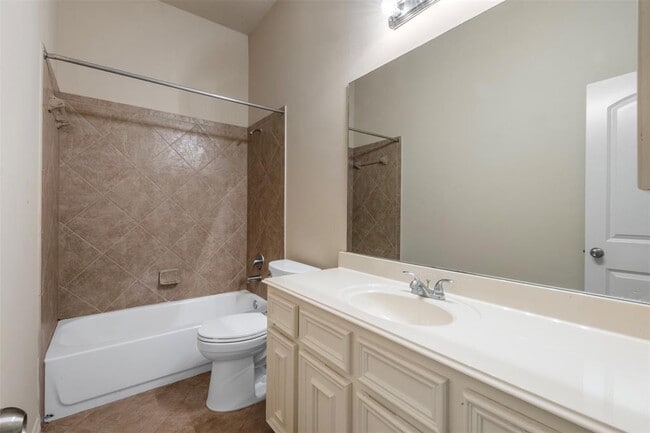 Building Photo - 2815 Everhart Terrace Dr