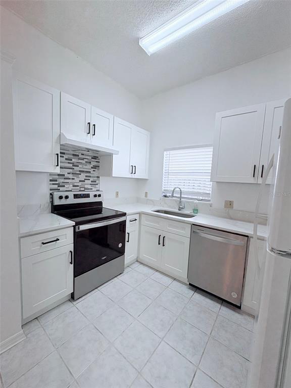 Building Photo - 11732 Cuxham Dr