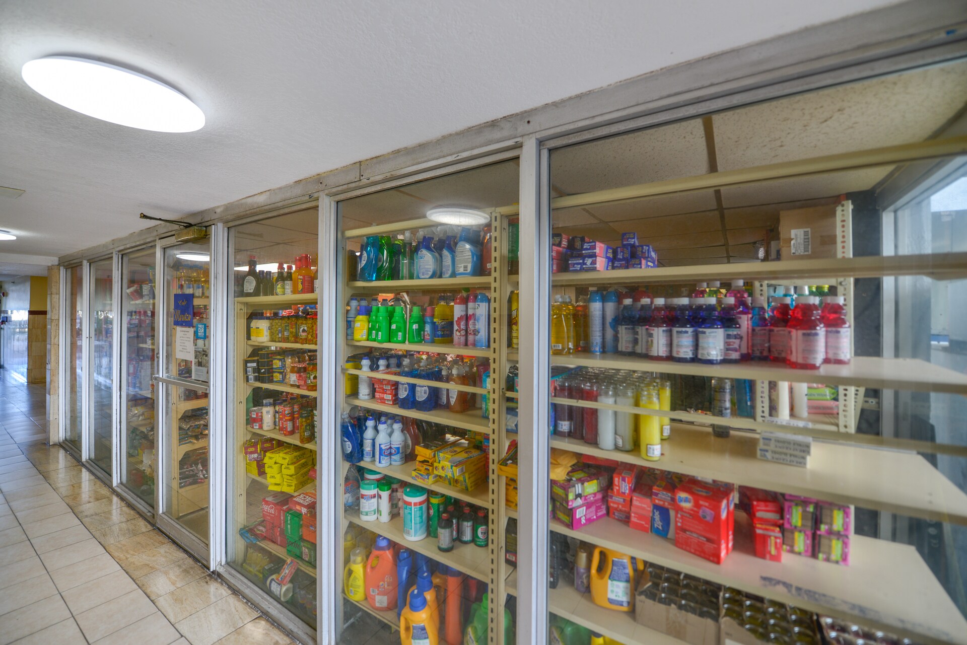 Building Photo - 1800 W 24th St