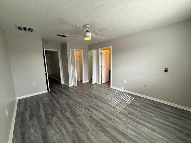 Building Photo - 20460 Needletree Dr