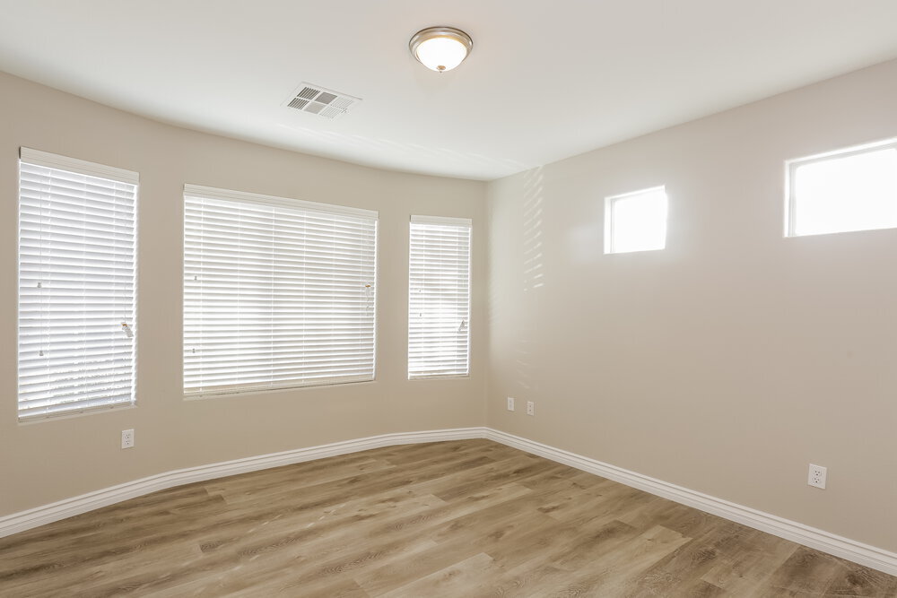 Building Photo - 9116 Iron Cactus Ave