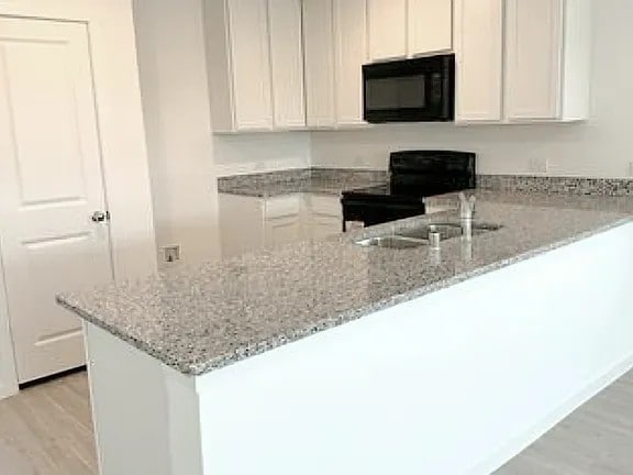 Building Photo - 827 Grebe Dr