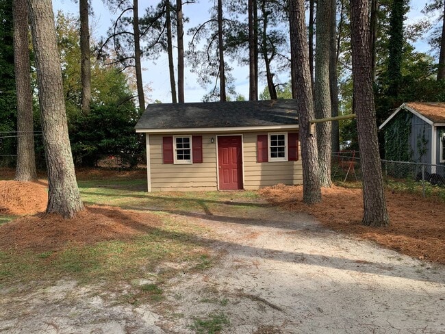 Building Photo - 3 Bedroom House-Nash Co