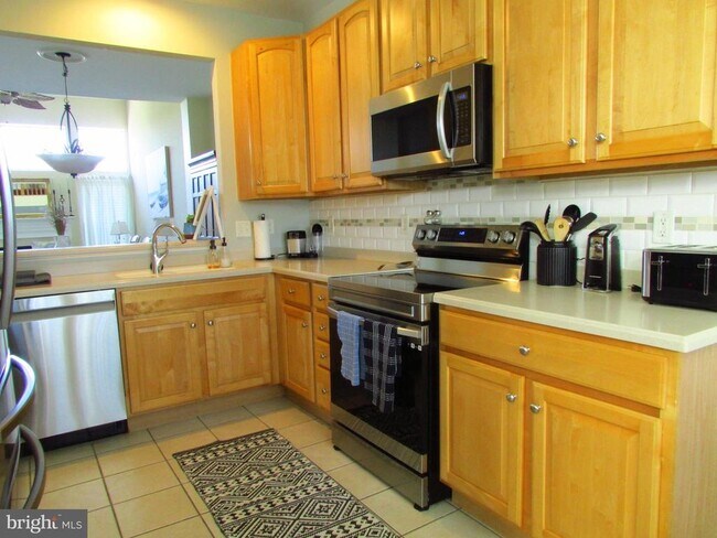Building Photo - 25835 Teal Court