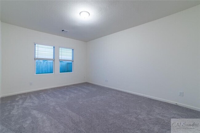 Building Photo - 4807 Highland Spgs Dr