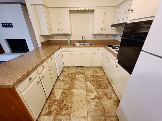 Building Photo - 2 Bed, 2 Bath Duplex near White Rock Lake!