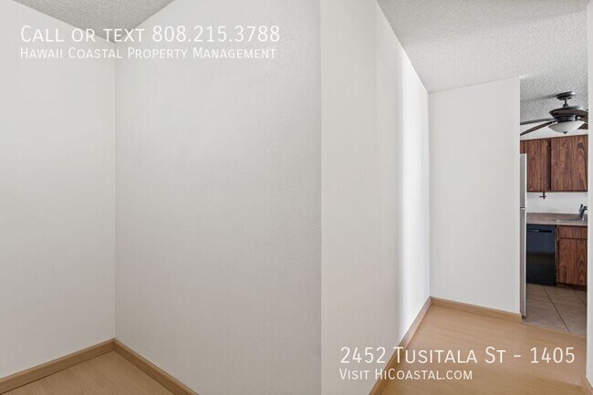 Building Photo - 2452 Tusitala St