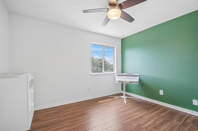 Building Photo - 1110 Brashear Ln