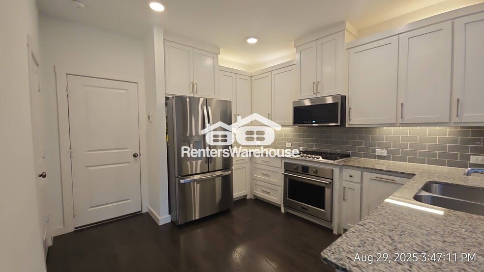 Building Photo - 1351 Casselberry Dr
