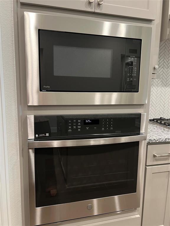 Building Photo - 15707 Autumn Sun