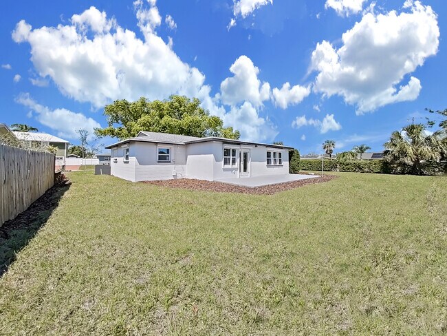 Building Photo - 7797 Barry Ct