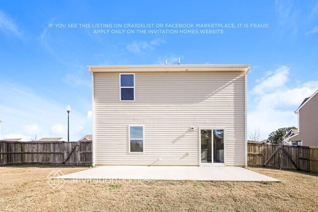 Building Photo - 860 Avery Pond Dr