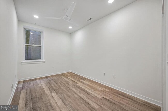 Building Photo - 4912 Baltimore Ave