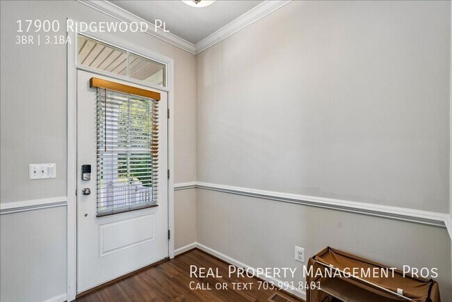 Building Photo - 17900 Ridgewood Pl