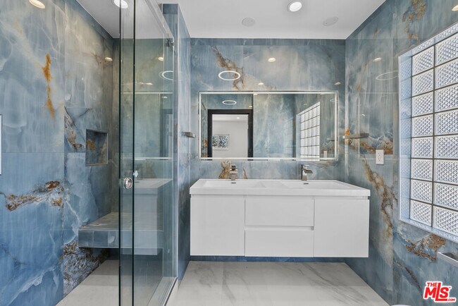 Building Photo - 4825 San Feliciano Dr