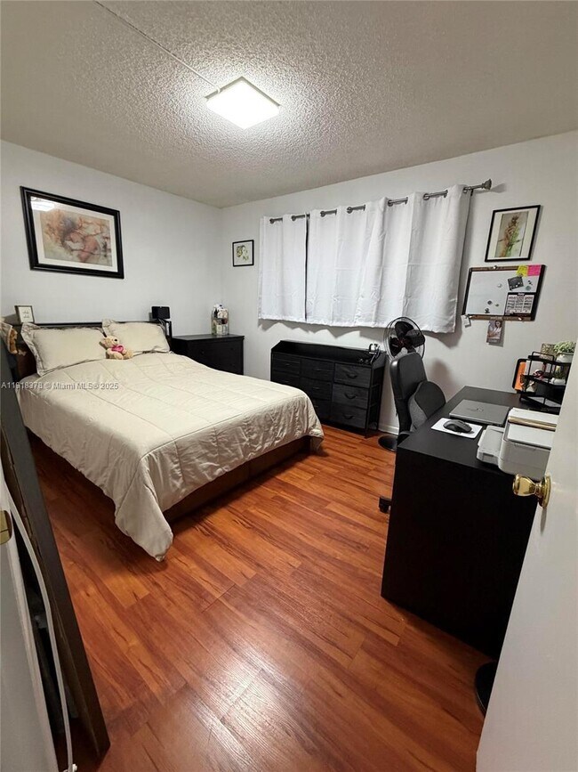 Building Photo - 8415 SW 107th Ave