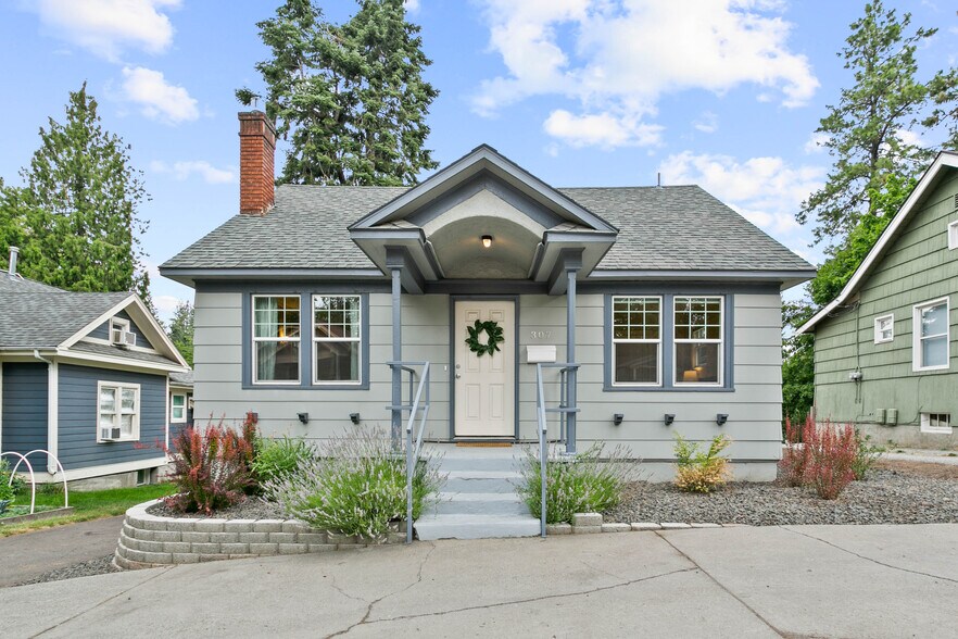 Front - 307 E 29th Ave