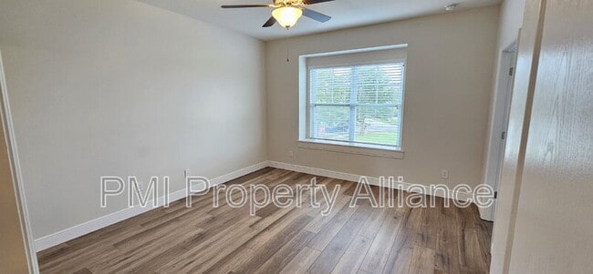Building Photo - 7712 Rigby St