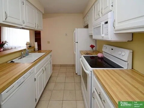 Building Photo - 2935 S 122nd St