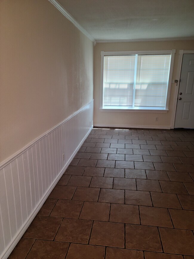 Building Photo - 4101 Flory St