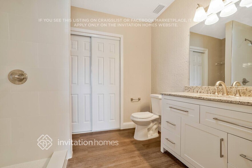 Building Photo - 117 NW 4th Ave