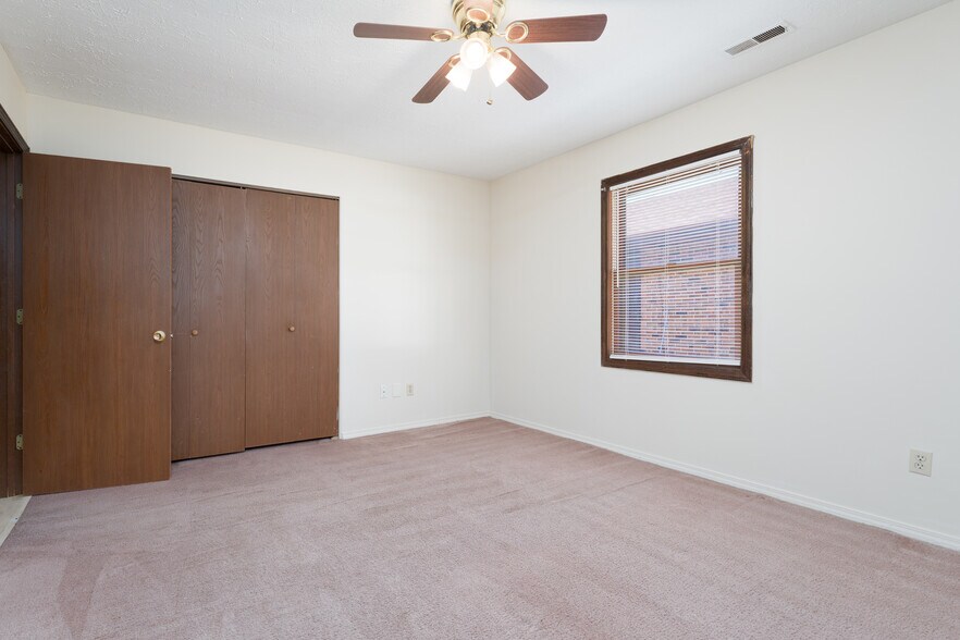 Building Photo - 4116 Benttree Dr