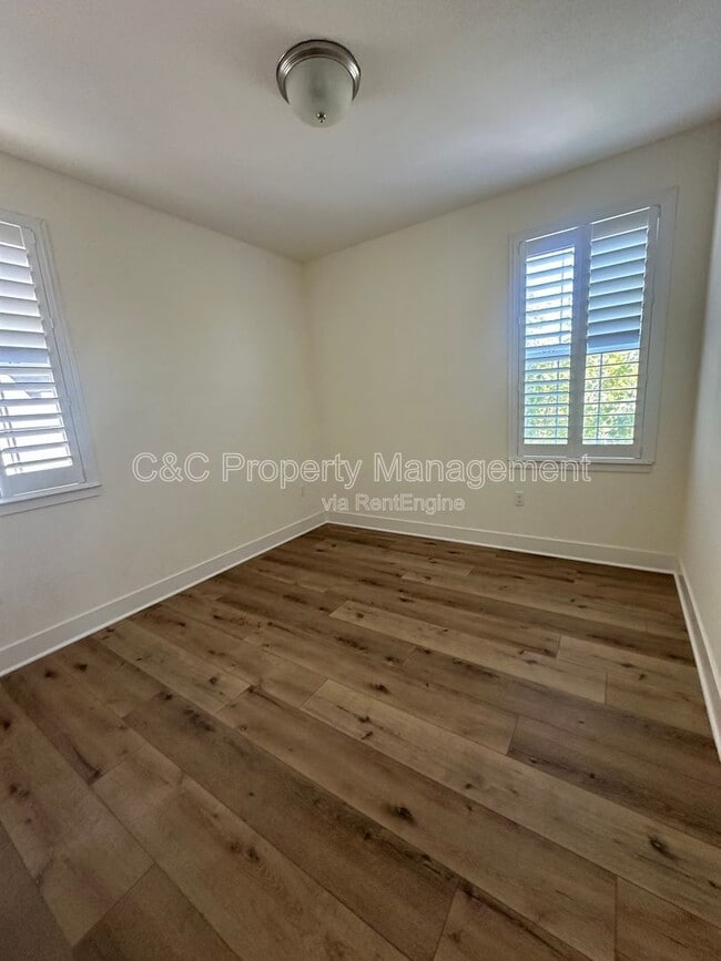 Building Photo - 15042 Breckinridge Ave