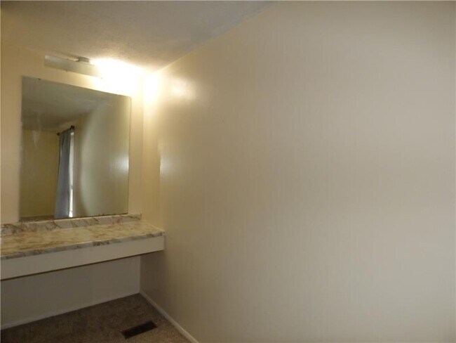 Building Photo - 794 Wheatland Cir