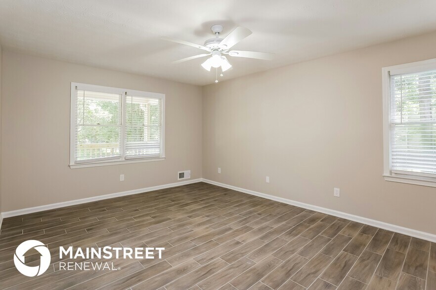 Building Photo - 108 Oak Landing Cir