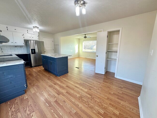 Building Photo - 3935 Elkton Trail