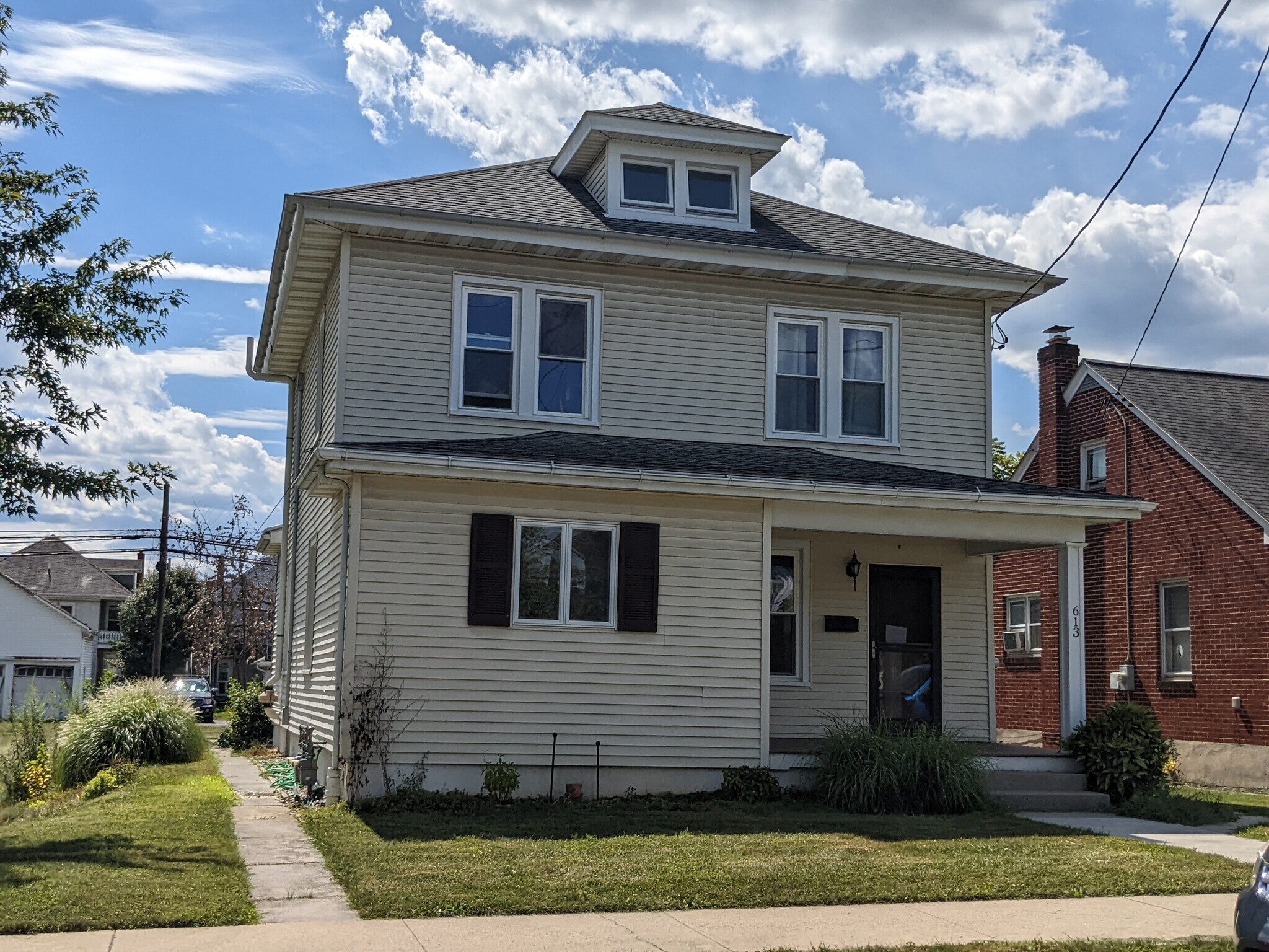 Lower unit rental - 613 N Chestnut St