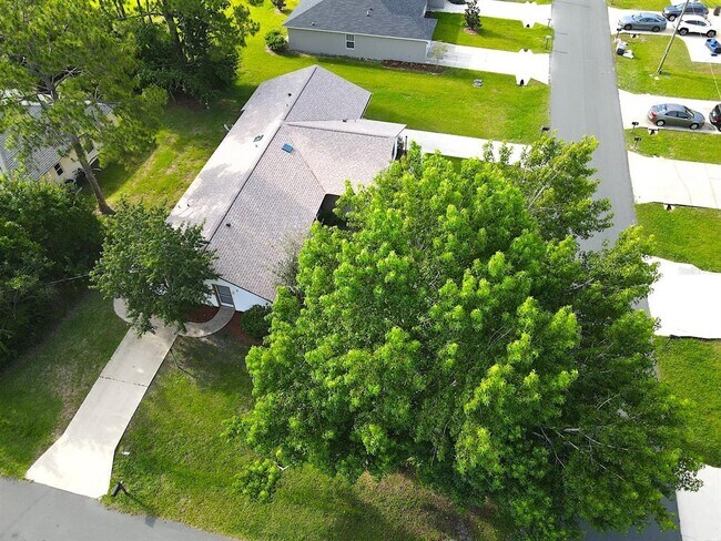 Building Photo - 2 Plateau Ln