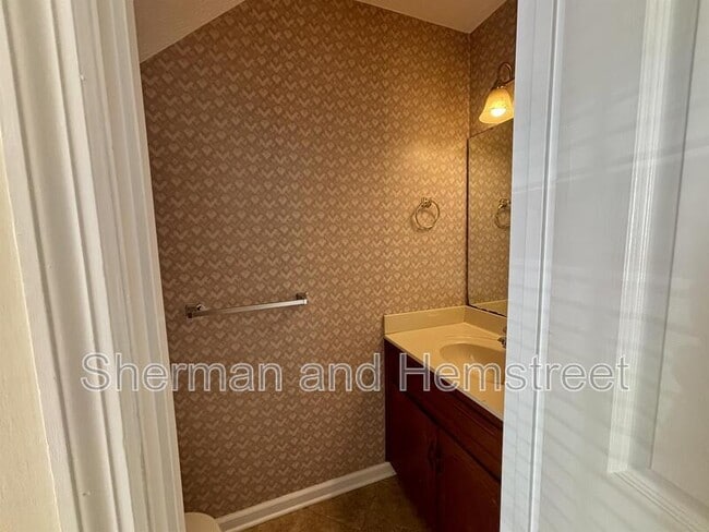 Building Photo - 1536 Elizabeth St