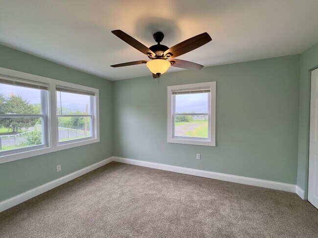 Building Photo - 2113 Larkhall Rd