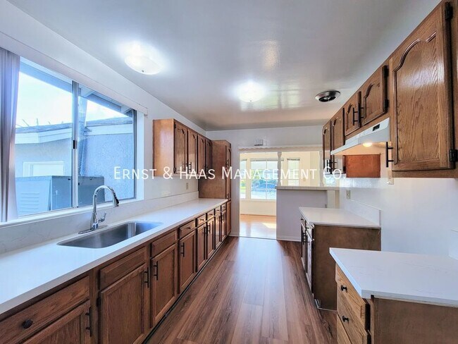 Building Photo - 4718 Briercrest Ave
