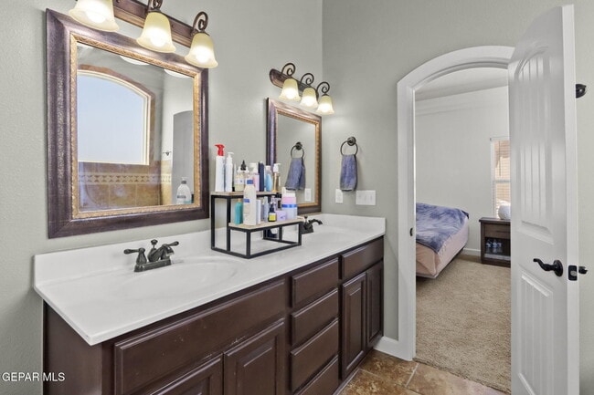 Building Photo - 11621 St Martin Way